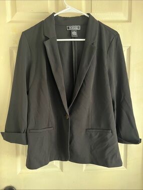New York & Company Black Single-Button Blazer with Notch Lapel